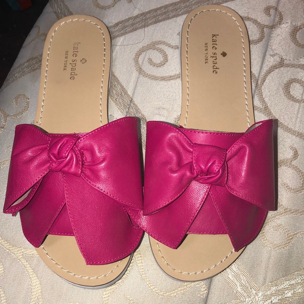 Pink bow sandals